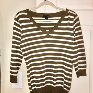 H&M Women's V Neck Sweater Brown Stripes Small‎